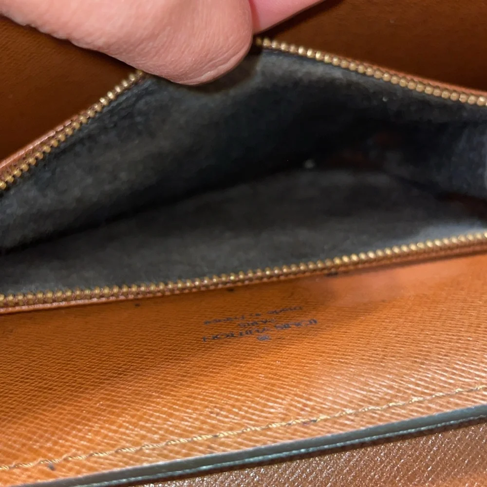 Louis Vuitton Monogram Courcelle Bag - Picture 15 of 15